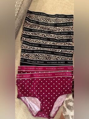 Victoria's Secret bundle of 9 Briefs .. leopard, black and polka dot size medium